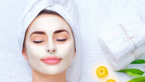 طرق العناية بالبشرة وأهم 3 ماسكات