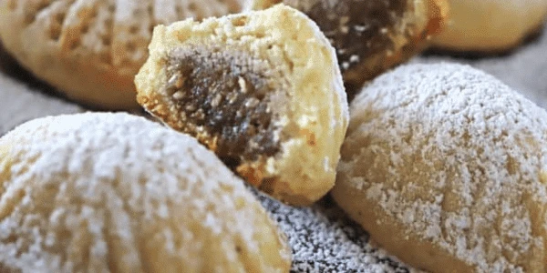 المعمول أساس الضيافة في العيد