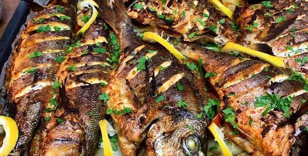 طريقة عمل سمك بالفرن