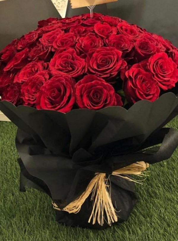 محل ورد في الإمارات
