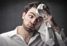 أسباب التعرق المفاجئ في الرأس والوجه