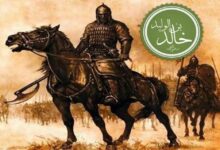 كم كان عمر خالد بن الوليد عندما أسلم