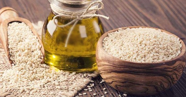 فوائد زيت السمسم للشعر