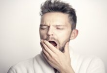 كيف أعدل نومي بعد السهر