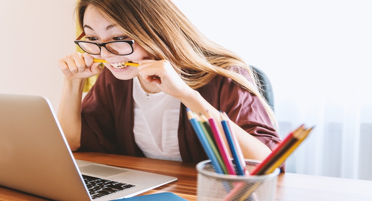 قاعدة النفي الكلي والجزئي باللغة الفرنسية
