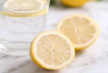 أضرار الليمون مع الماء الساخن