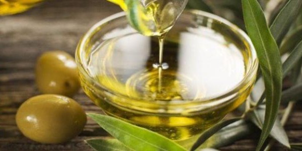 أضرار زيت الزيتون علي الكلي