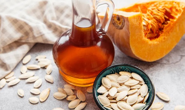 أضرار زيت القرع