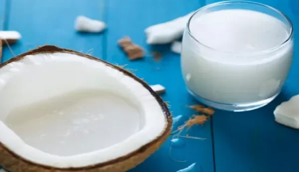 أضرار حليب جوز الهند للبشرة
