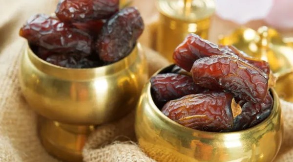 اهم فوائد التمر للنساء