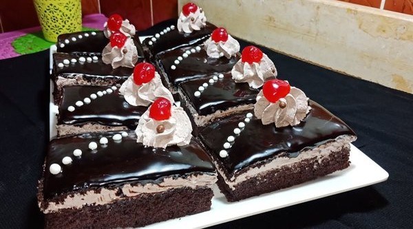 حلويات فاطمة أبو حاتي