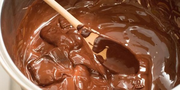 طريقة عمل شوكولاتة قابلة للدهن فاطمة أبو حاتي 3 شوكولاتة قابلة للدهن فاطمة أبو حاتي