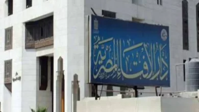 ما حكم سب الدين