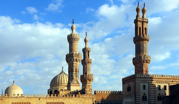 متى بني جامع الأزهر الشريف في مصر سنة كم ؟ 2 متى بني جامع الأزهر الشريف في مصر سنة كم