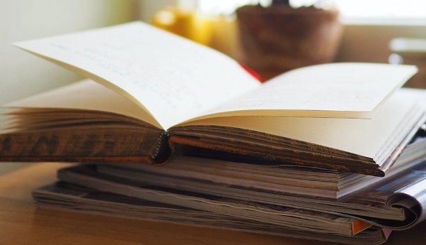 تحميل وقراءة قصة أصوات مجهولة