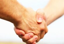 تفسير السلام في المنام لابن سيرين والنابلسي 20 تفسير رؤية السلام في المنام