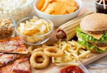 مكونات الوجبات السريعة
