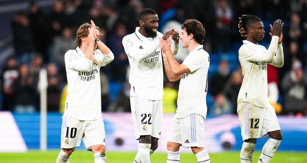 خلفيات ريال مدرير فخمة وجديدة للهاتف5