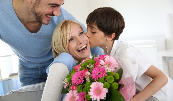 عيد الام في الإمارات