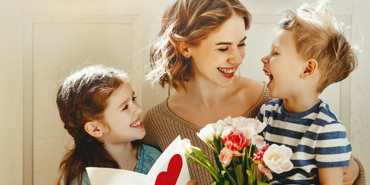 حالات واتس عن حنان الام