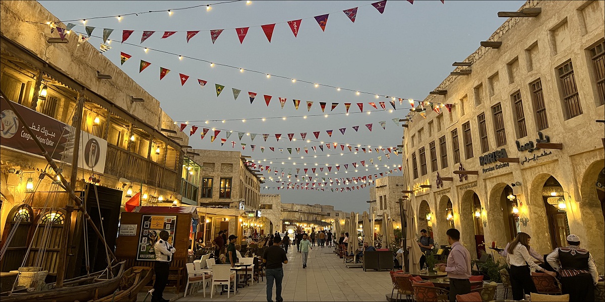 لماذا سمي سوق واقف بهذا الاسم